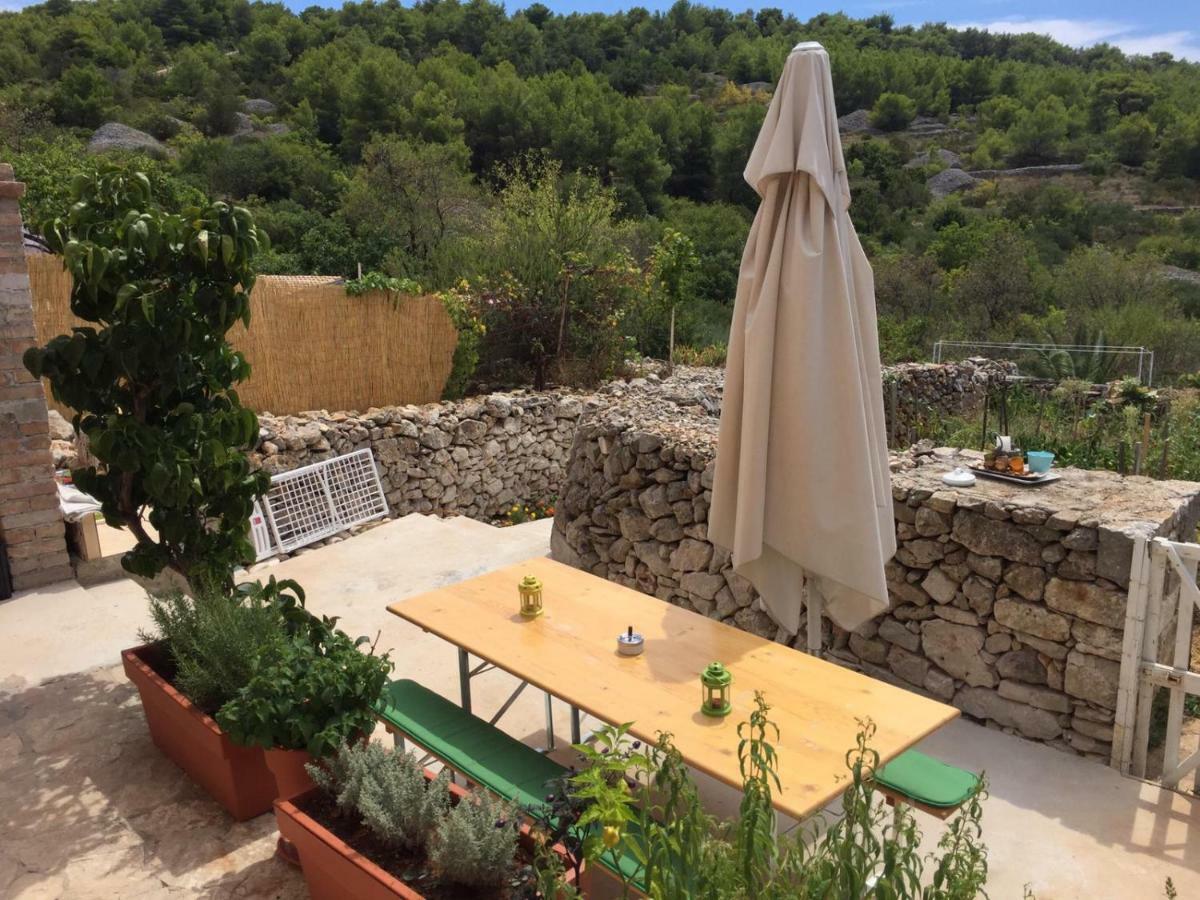 Villa Duboka, Otok Vis คอมีชา ภายนอก รูปภาพ